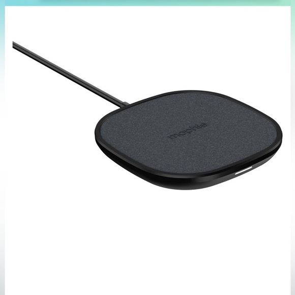 mophie 15W Universal Wireless Charge Pad, Qi-Compatible Charger 
NEW 
0122 - Picture 3 of 9